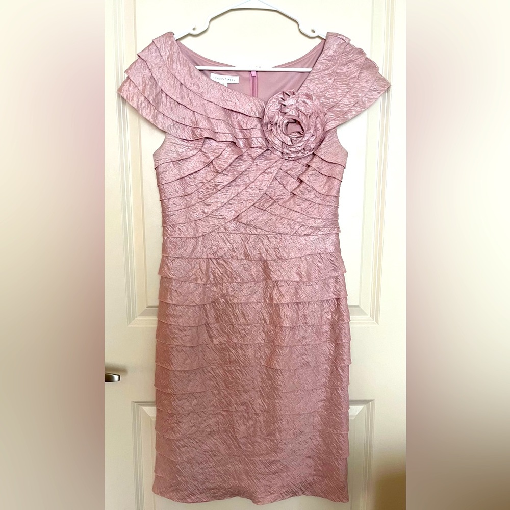 London Times Tiered Cocktail Dress Rose Size 8